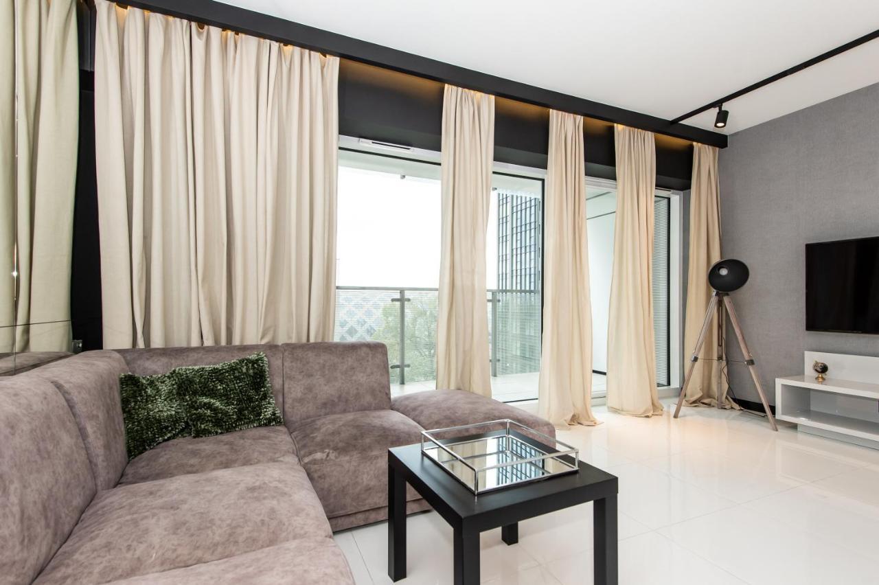 Super-Apartamenty International Fair พอซนาน ภายนอก รูปภาพ