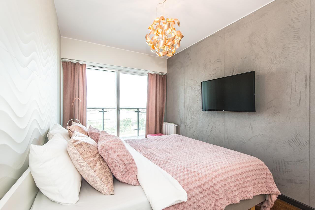 Super-Apartamenty International Fair พอซนาน ภายนอก รูปภาพ